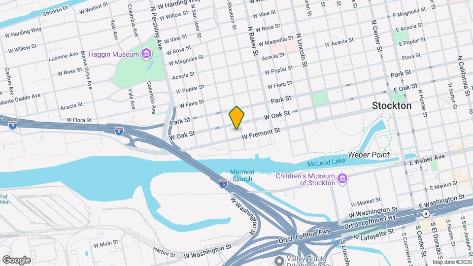 527 N Yosemite St Mapa y Detalles de la Ubicación