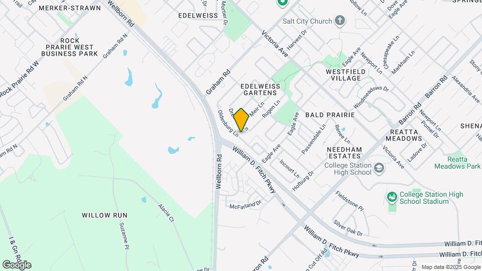 Available August 2026! 3 Bedroom 3 Bathroom Duplex with Fenced Yard! Map and Location Details