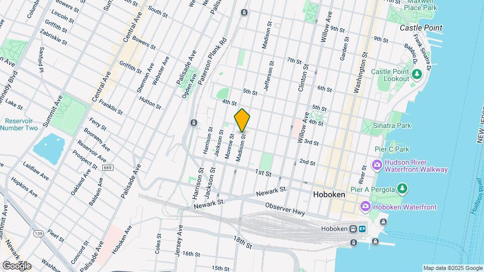 218 Madison St Map and Location Details