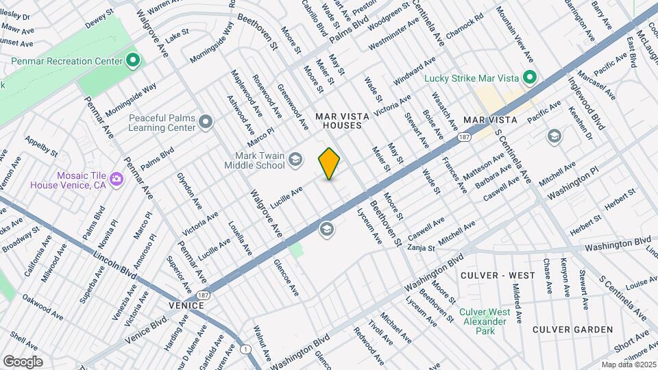 3759 Greenwood Ave Map and Location Details