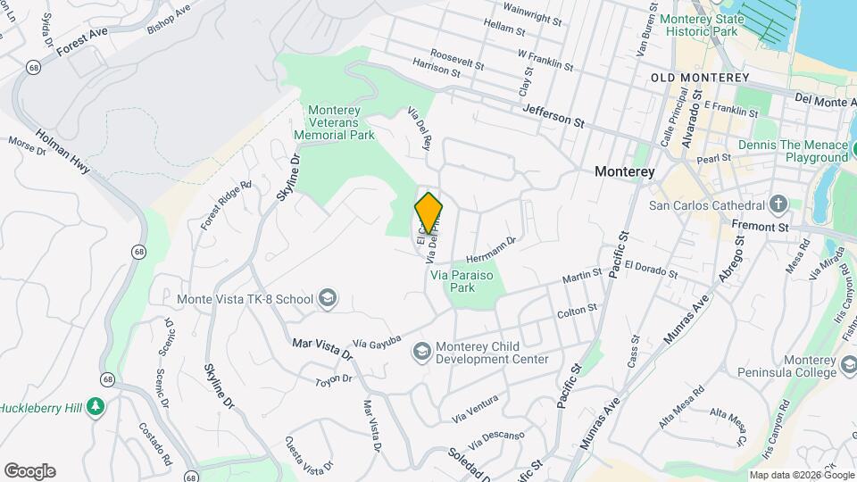 84 Vía Del Pinar Map and Location Details