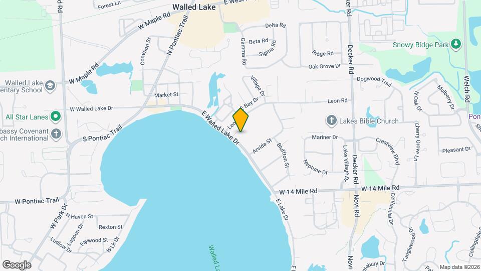 743 E Walled Lake Dr, Unit 1 Mapa y Detalles de la Ubicación