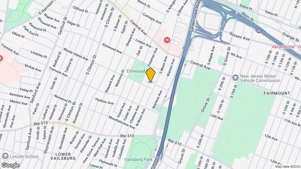 Nice one bedroom apt in quiet location Map and Location Details