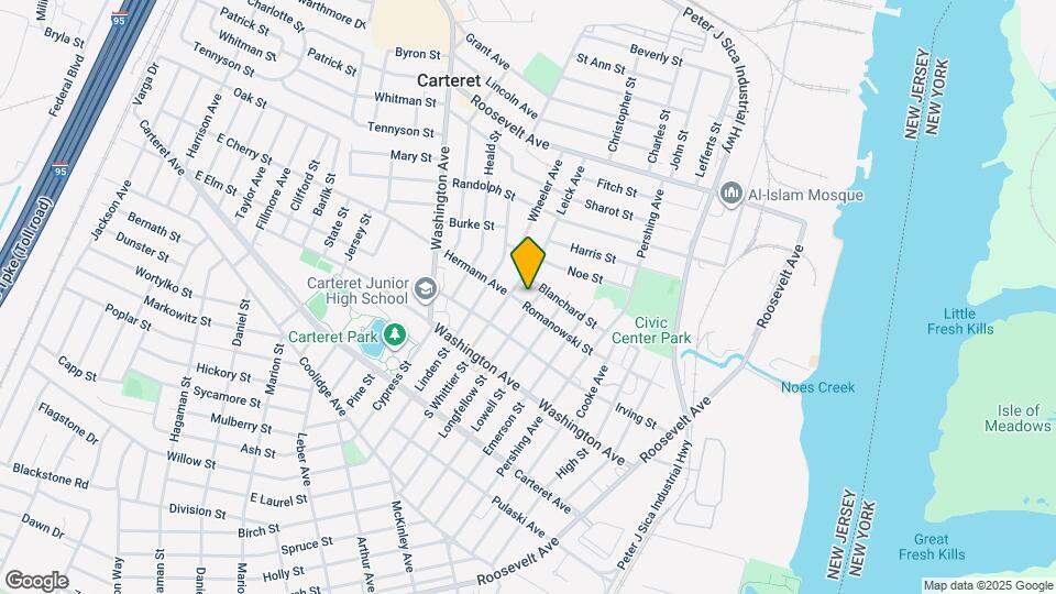 135 Longfellow St Map and Location Details