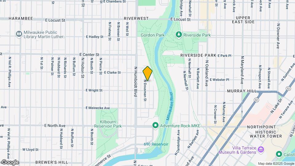 2532 N Dousman St Map and Location Details