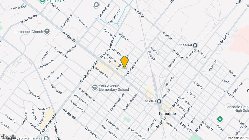 752 W 2nd St Map and Location Details