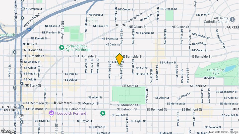 131 SE 22nd Ave Map and Location Details