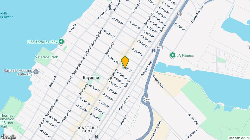 24 E 31st St Map and Location Details