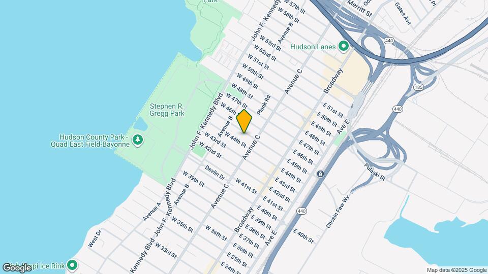 76 W 45th St Map and Location Details
