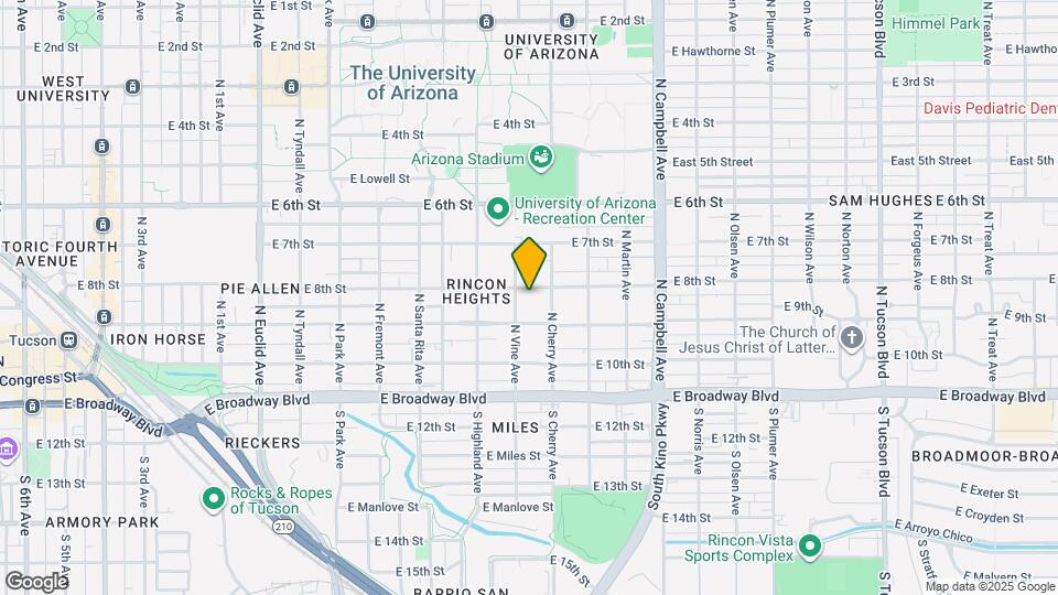 1516 E 8th St Map and Location Details