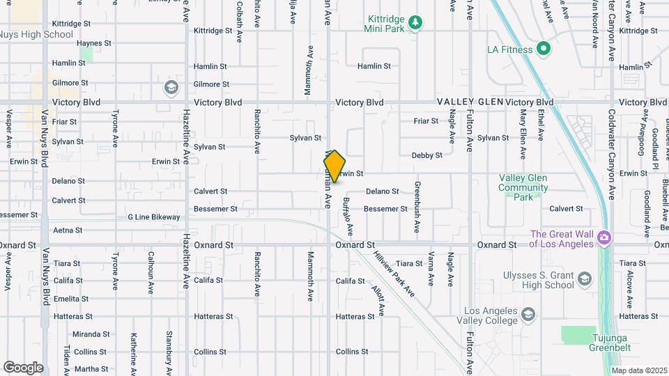 6134 Woodman Ave Mapa y Detalles de la Ubicación