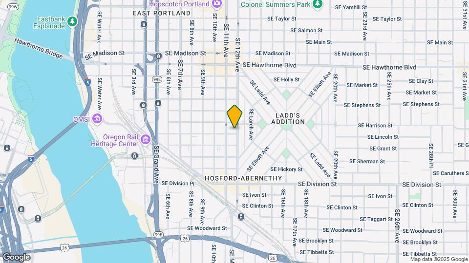 1121 SE Lincoln St Mapa y Detalles de la Ubicación