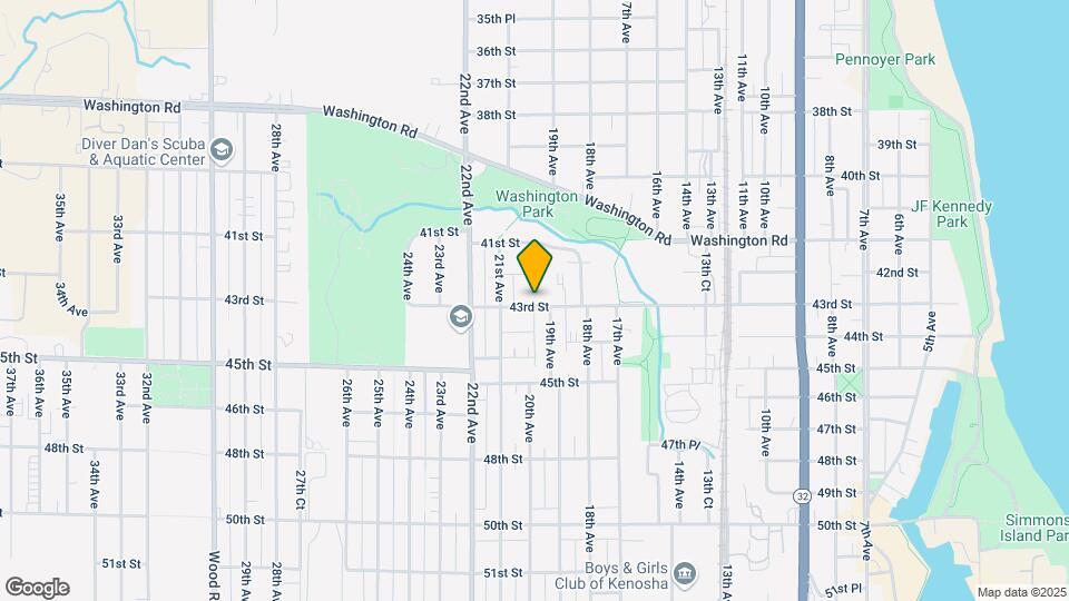 1916 43rd St Map and Location Details