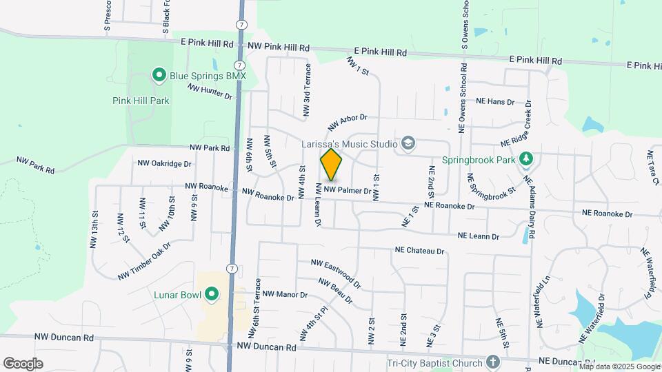 329 NW Palmer Dr Map and Location Details