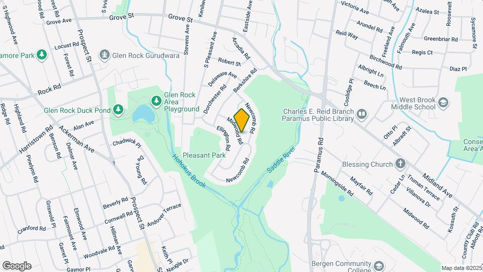 679 Midwood Rd Map and Location Details
