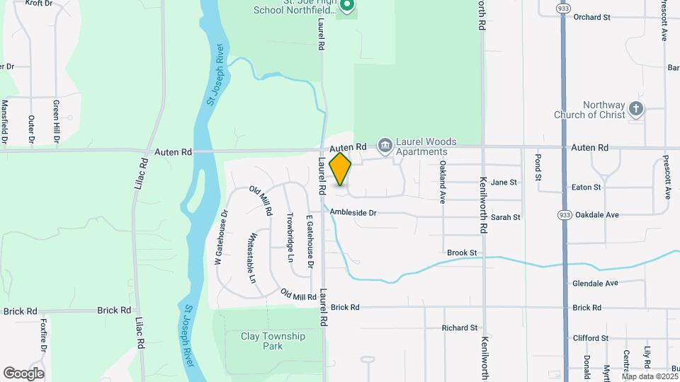 907 Sprucewood Ln Map and Location Details