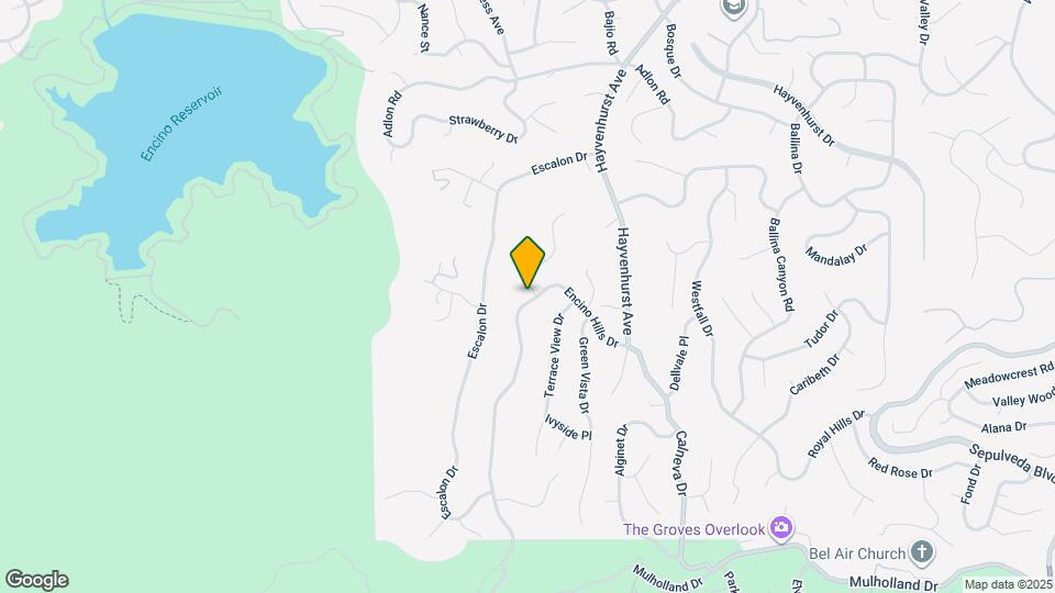 16851 Encino Hills Dr Mapa y Detalles de la Ubicación