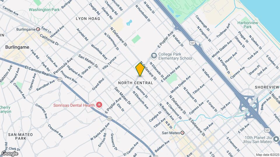 369 N Claremont St Mapa y Detalles de la Ubicación