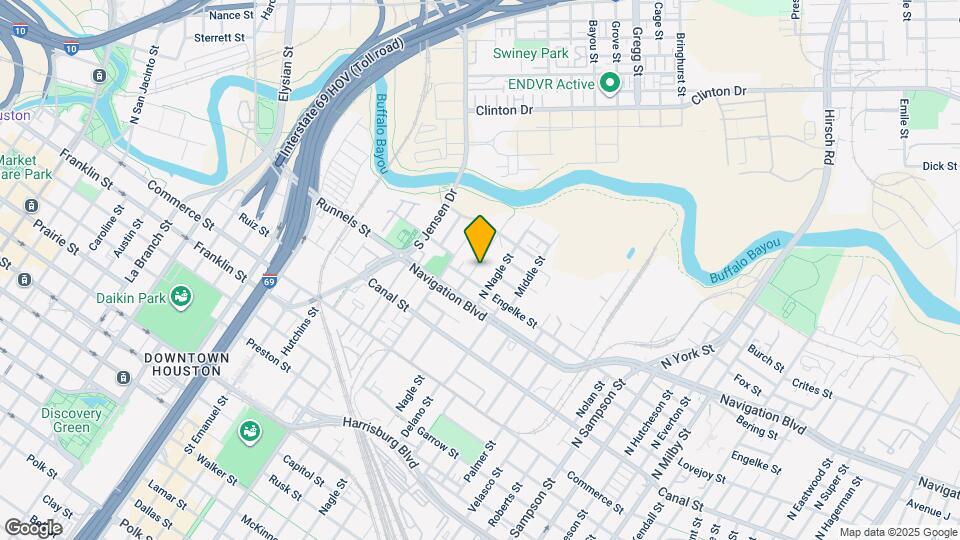 412 N Live Oak St Map and Location Details