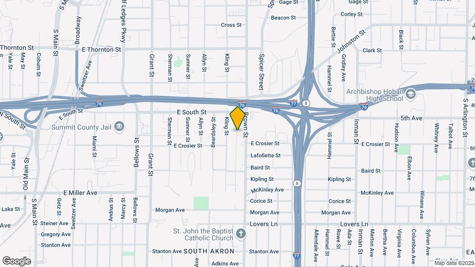 465 Courtney Pl Map and Location Details