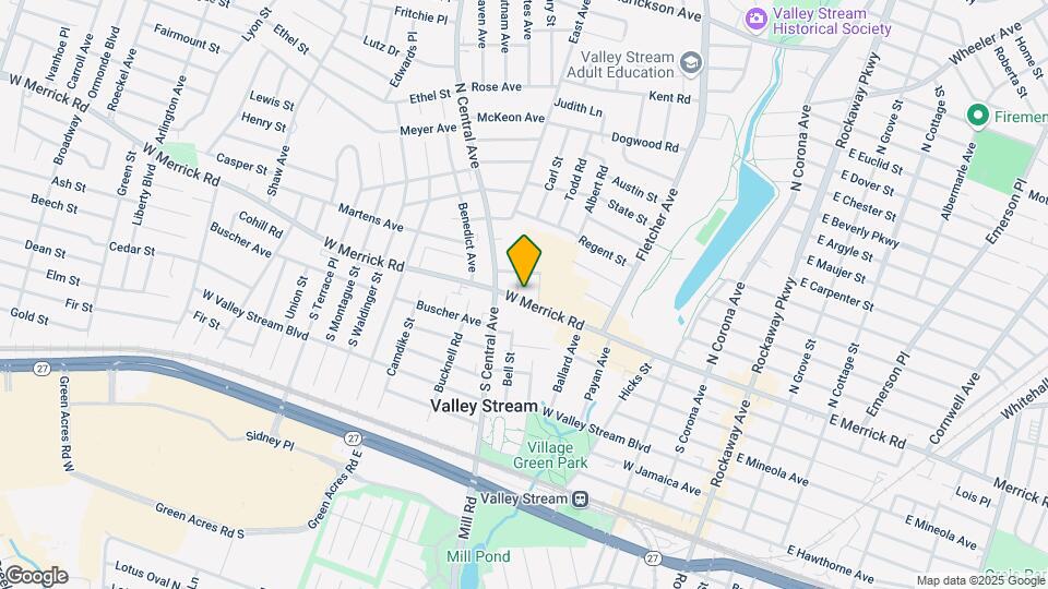 263 W Merrick Rd Map and Location Details