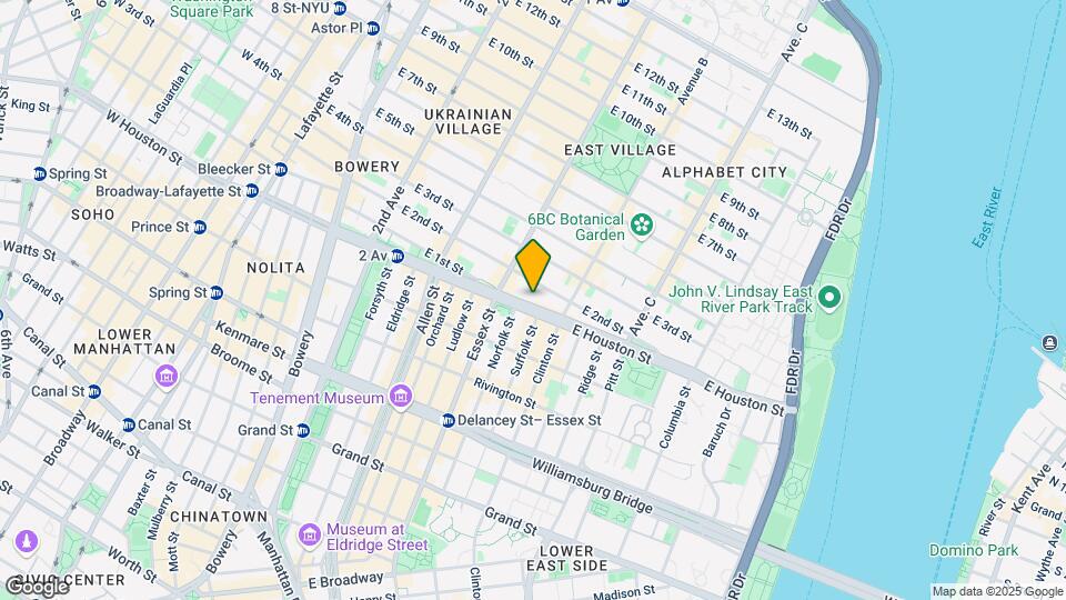 250 E Houston St Mapa y Detalles de la Ubicación