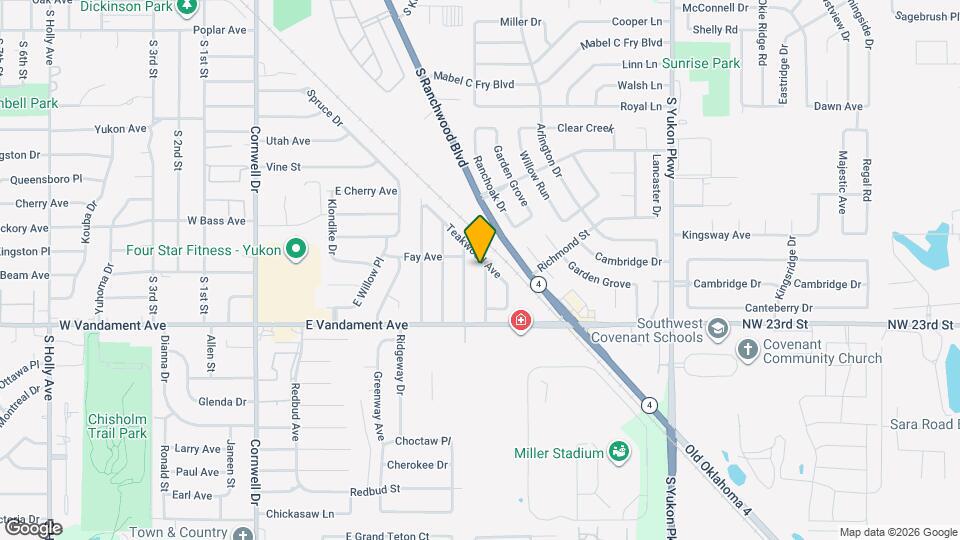 904 Oakwood Dr Map and Location Details