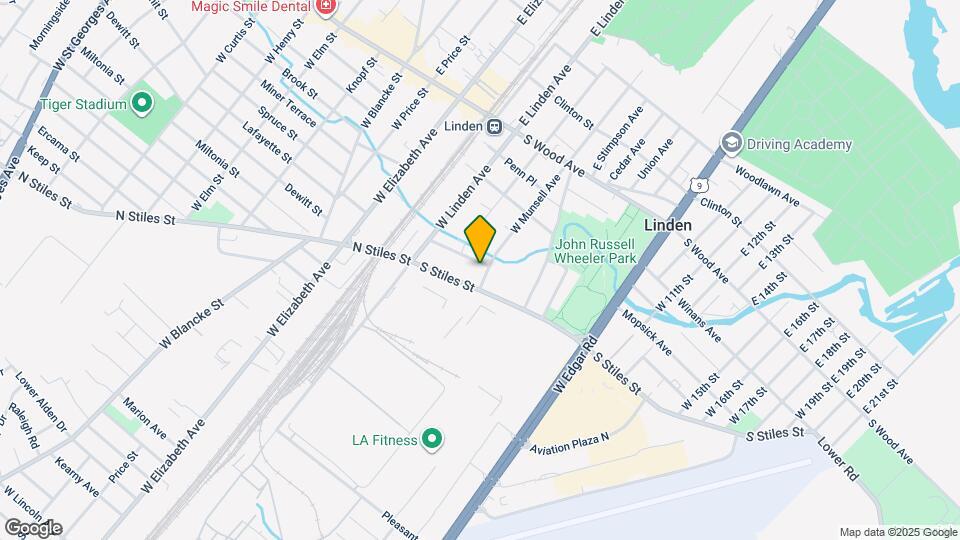 220 Coolidge St Mapa y Detalles de la Ubicación
