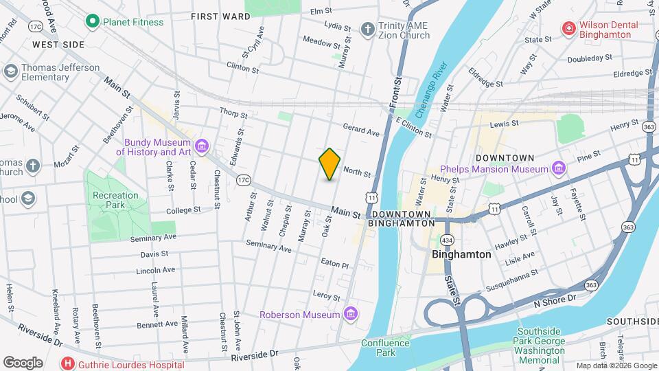 121 Oak St Map and Location Details