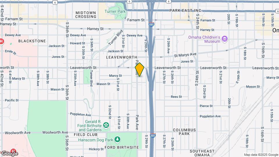 833 Park Ave Map and Location Details