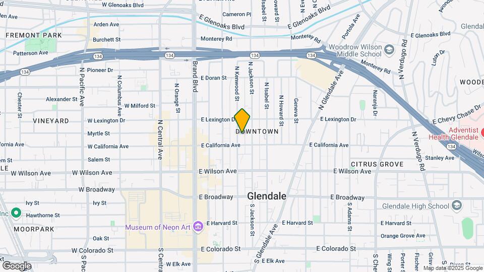318 N Kenwood St Map and Location Details