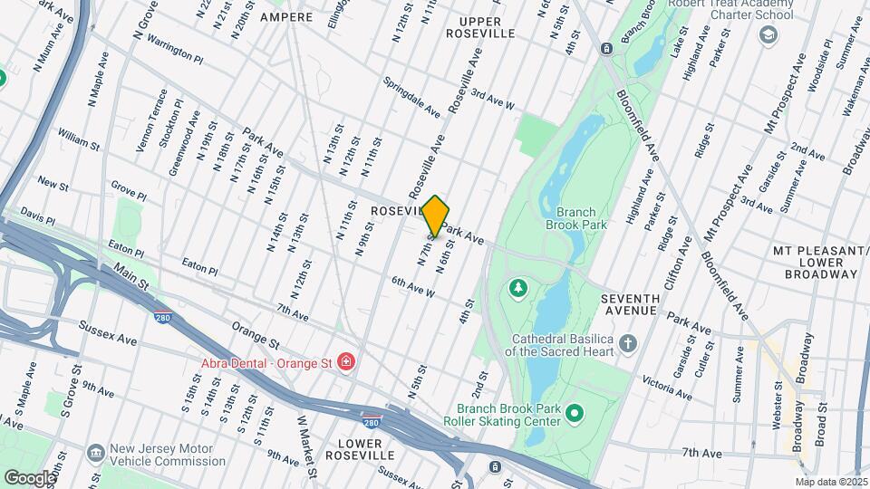 265 N 7th St, Unit Modern and Spacious Map and Location Details