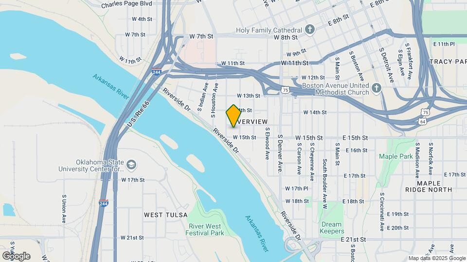 611 W 15th St Map and Location Details