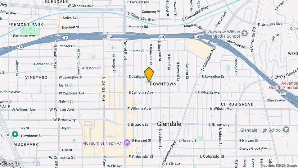 325 N Kenwood St Map and Location Details