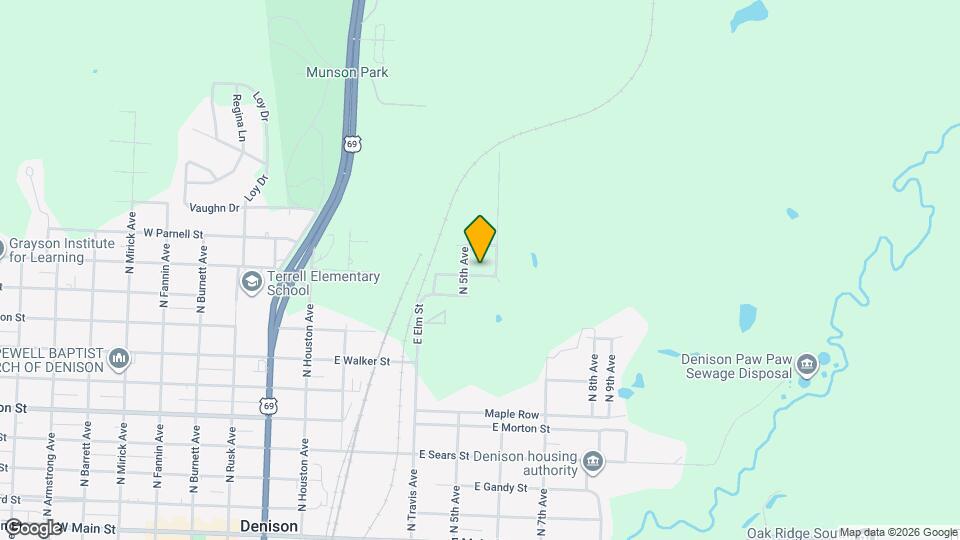 513 E Washington St Map and Location Details