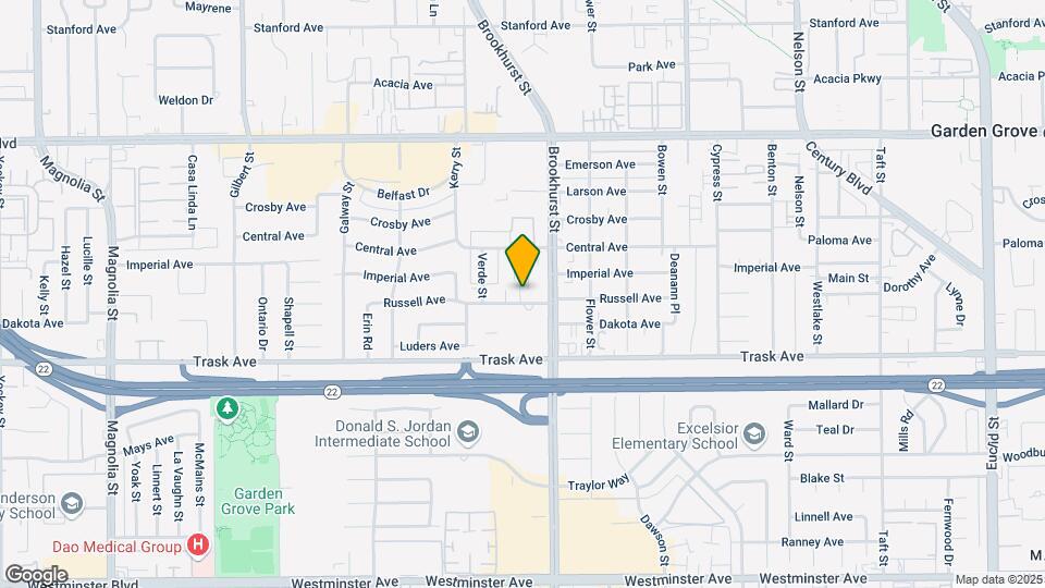 9921 Russell Ave Map and Location Details