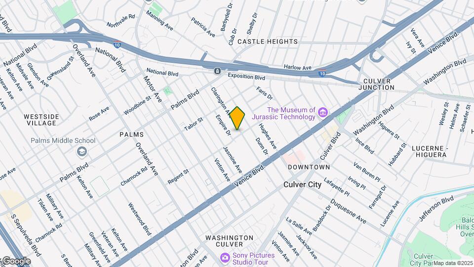 3675 Clarington Ave Map and Location Details