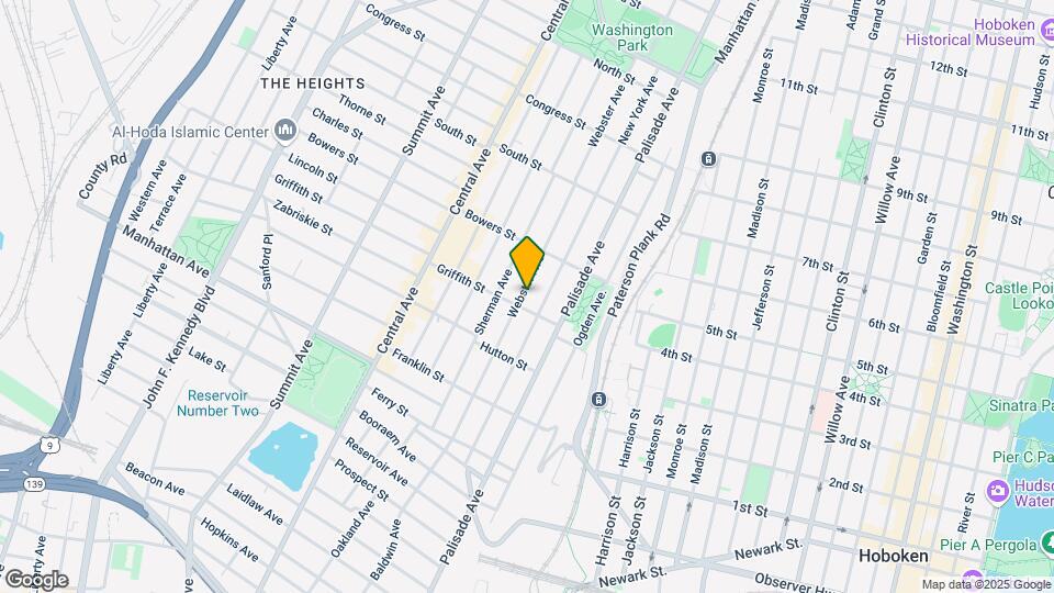 182 Webster Ave Map and Location Details
