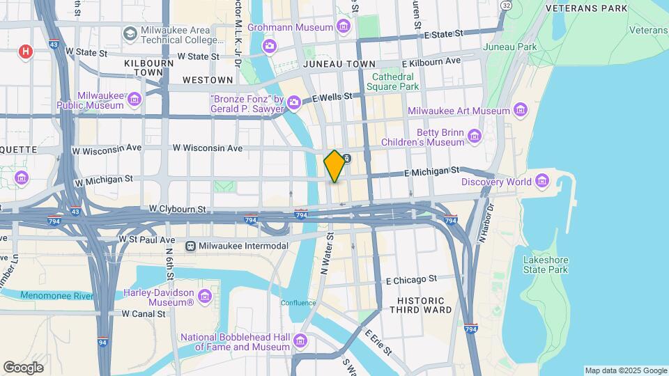 532 N Water St Mapa y Detalles de la Ubicación