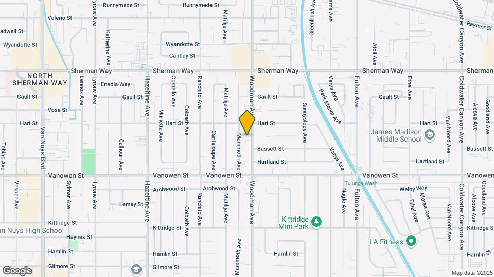 6925 Woodman Ave, Unit A Map and Location Details