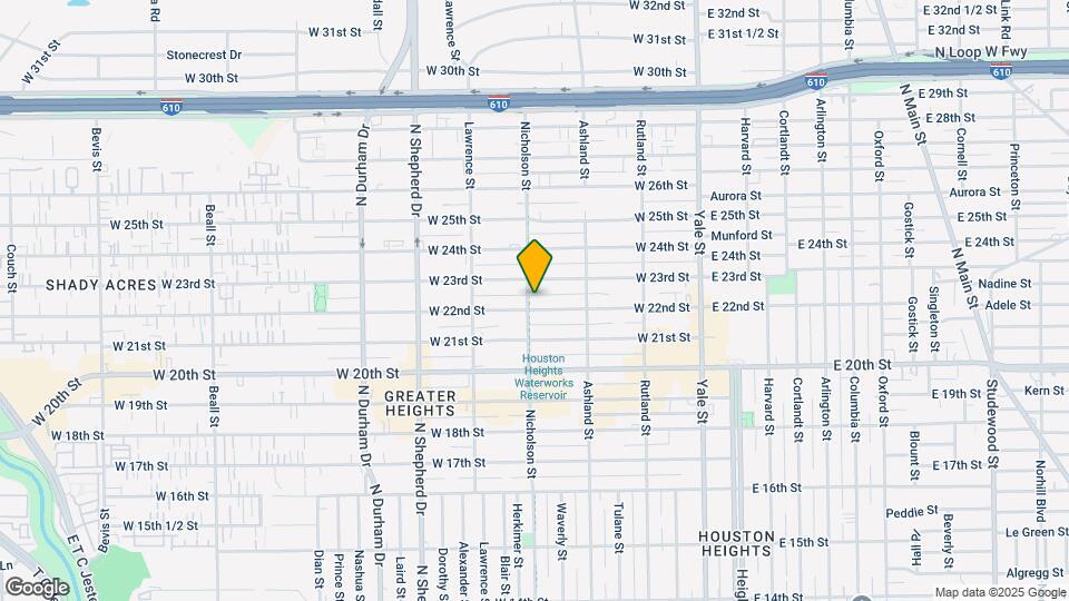 447 W 22nd St Map and Location Details