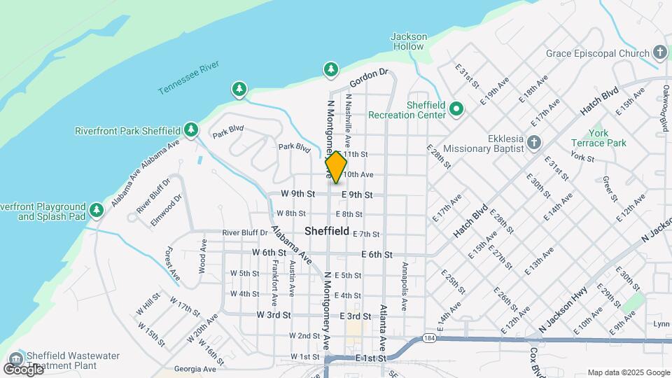 900 Montgomery Ave Map and Location Details