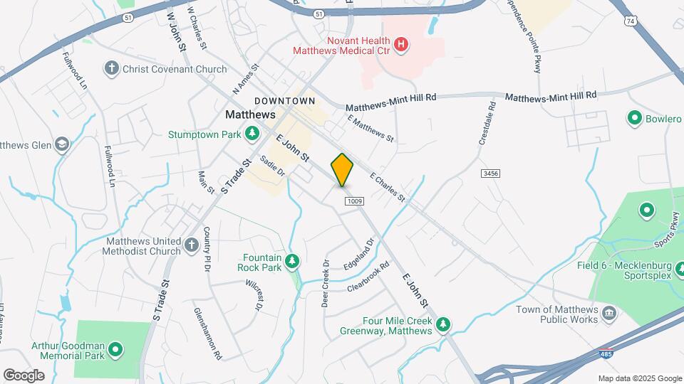 448 E John St Map and Location Details