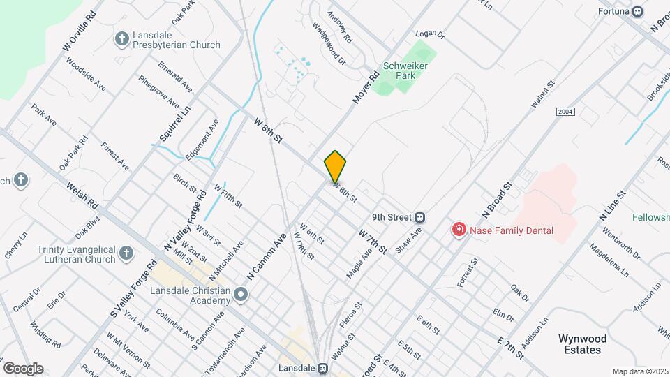 420 W 8th St Map and Location Details