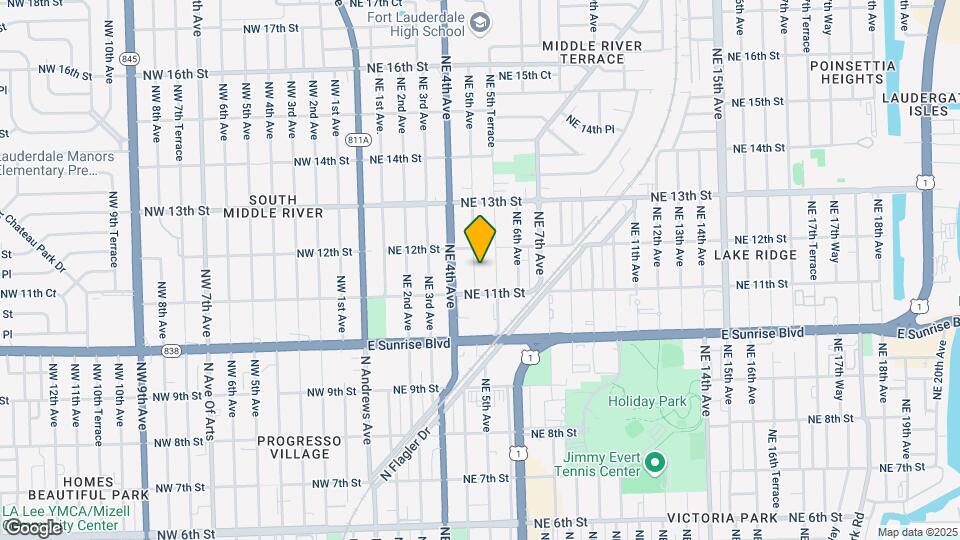 1124 NE 5th Ave Map and Location Details