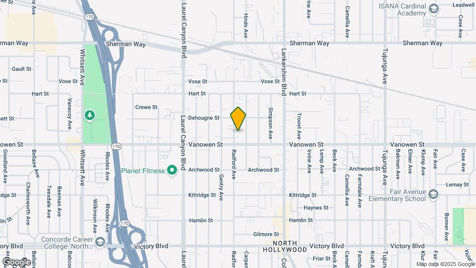 6824 Radford Ave Map and Location Details