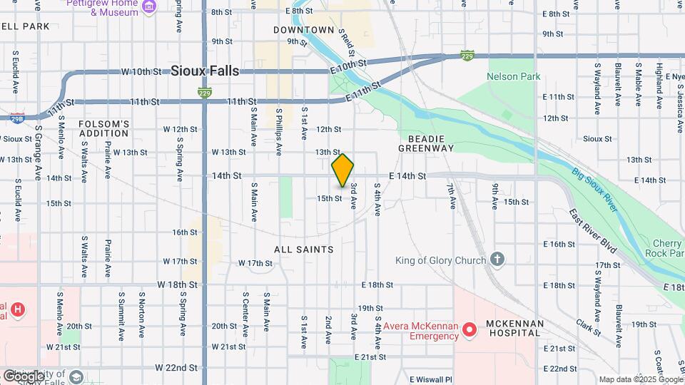 316 E 15th Street Apartments Map and Location Details