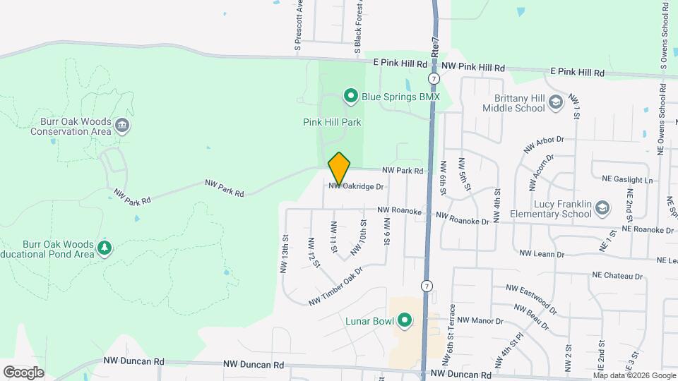 1100 NW Oakridge Dr Map and Location Details