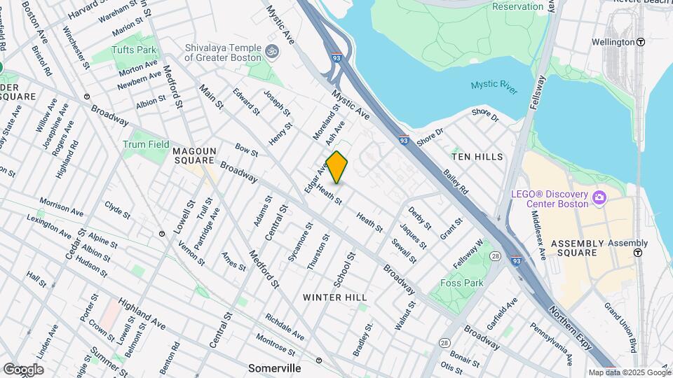 32 Bond St, Unit 38-3L Map and Location Details