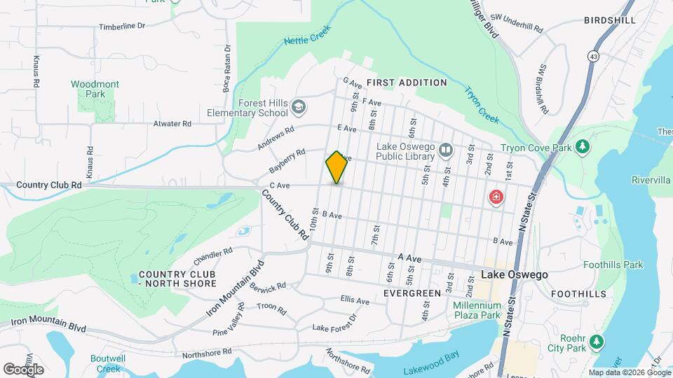 592 9th St Map and Location Details